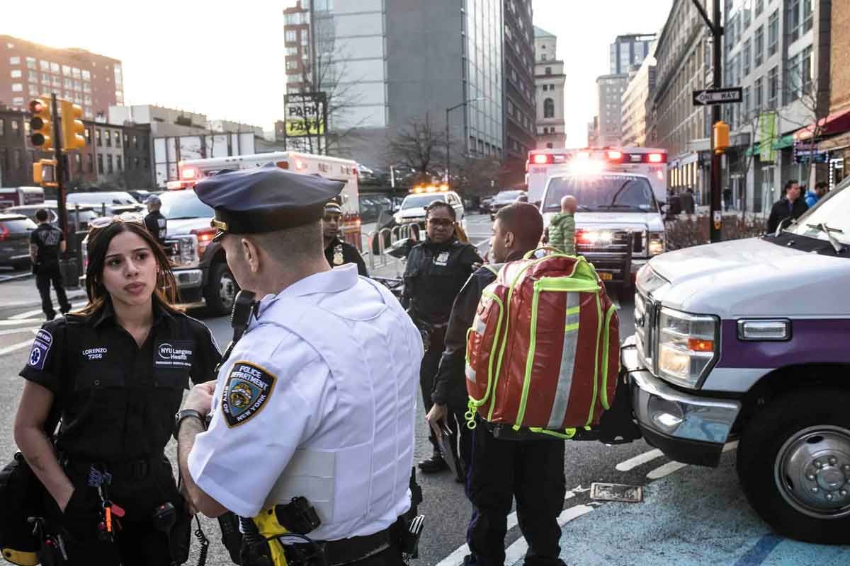 Man Is Critically Wounded in a Shooting on a Subway Train in Brooklyn