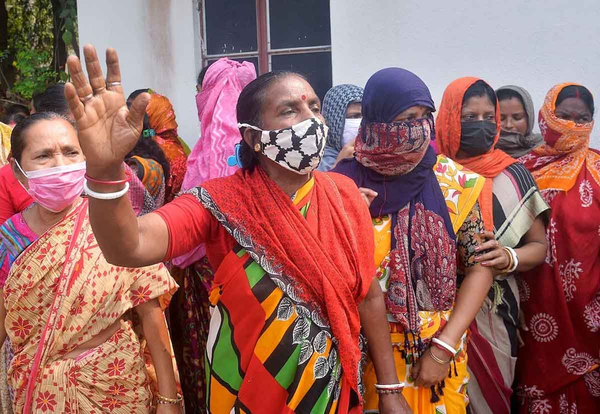 Calcutta HC permits placing before it versions of alleged women victims of Sandeshkhali